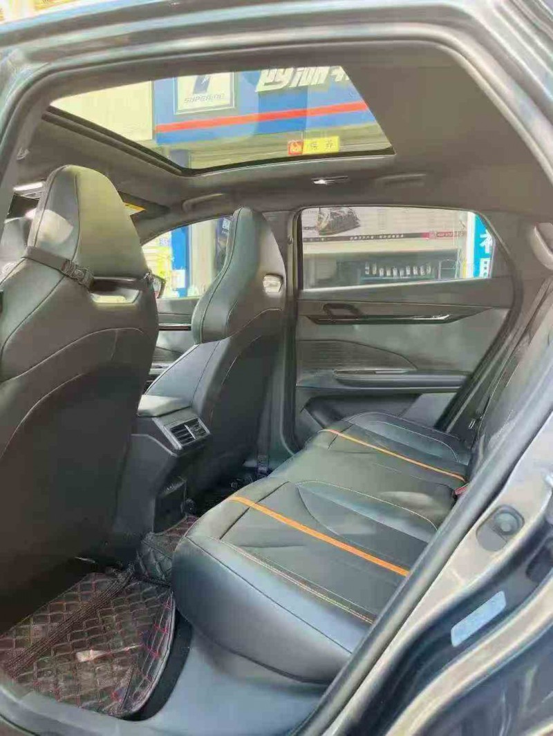 南平25年长安汽车UNI4