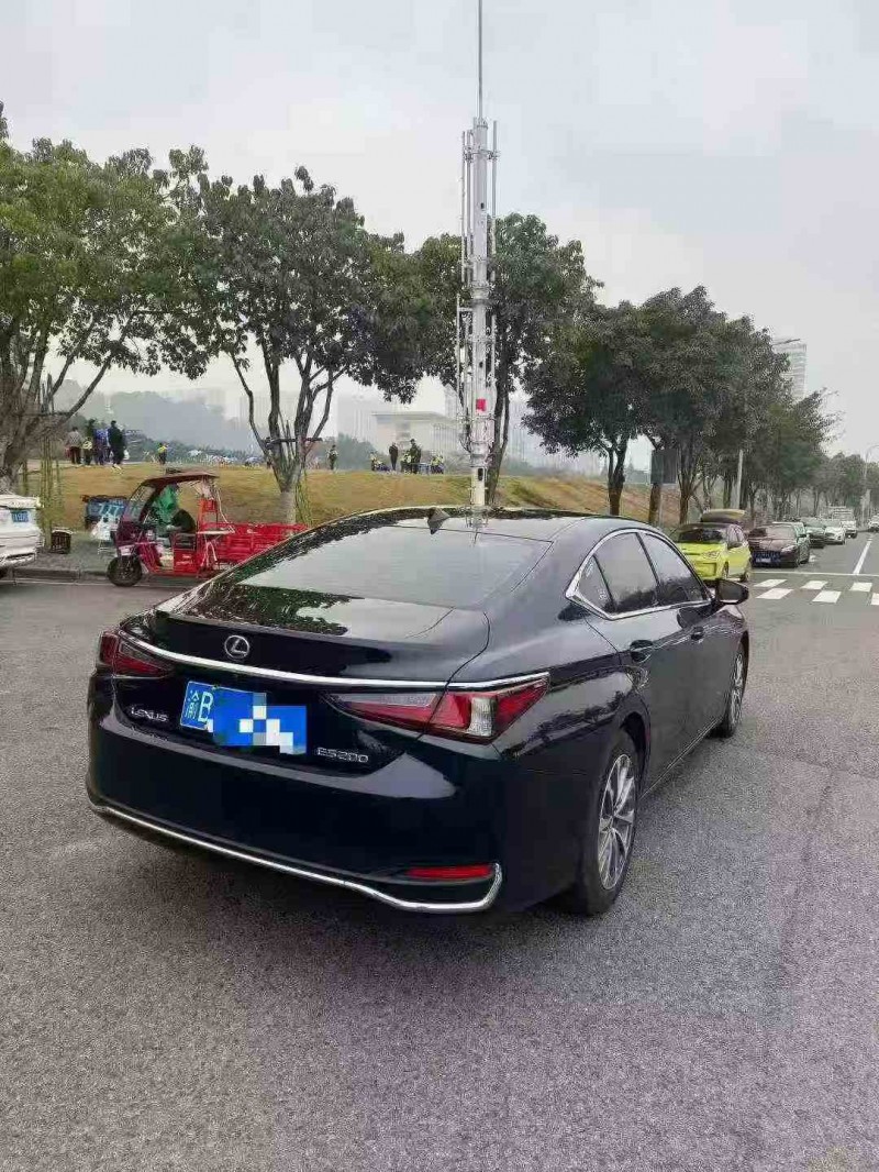 重庆23年雷克萨斯ES8