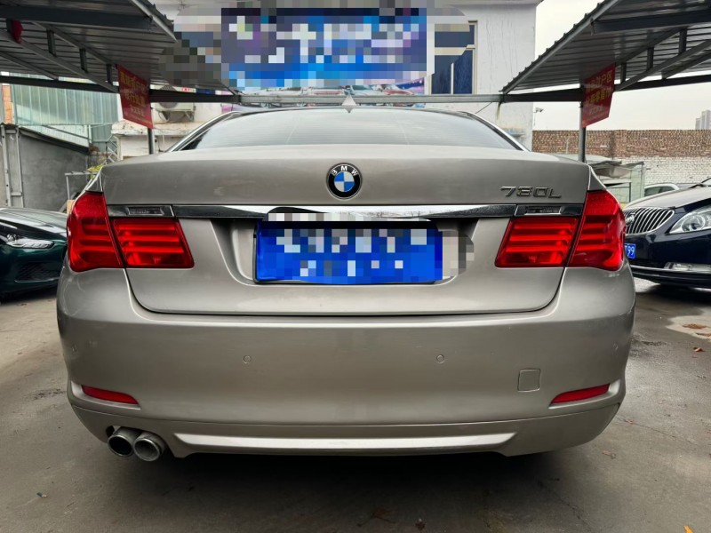 邢台12年宝马7系9