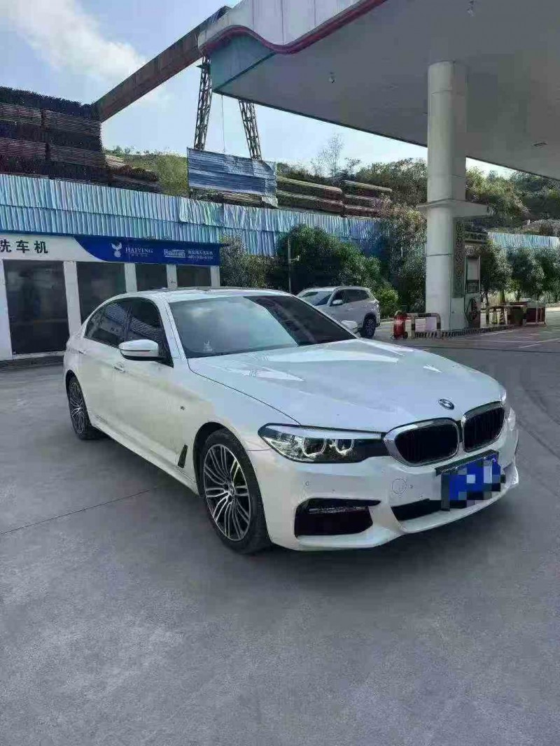 重庆18年宝马5系2