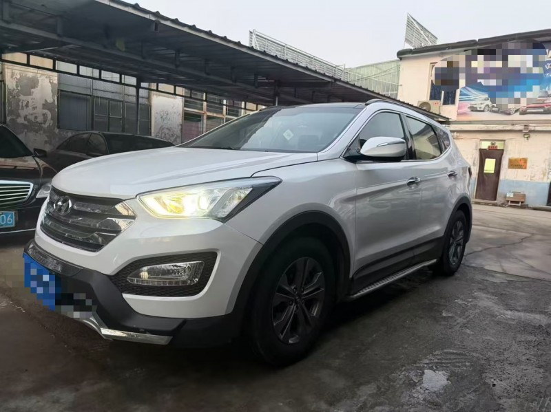 邢台14年现代新胜达2