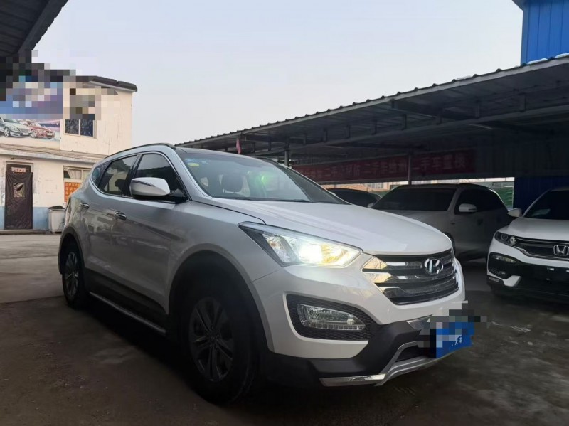 邢台14年现代新胜达3