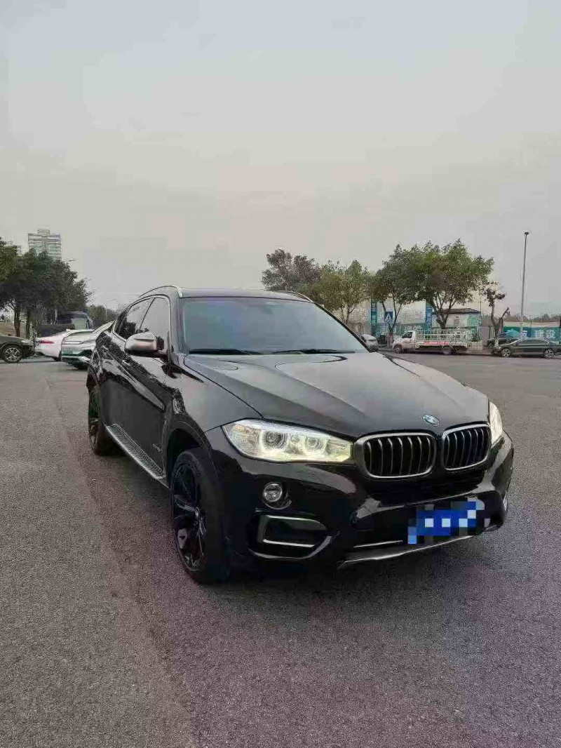 重庆18年宝马X63