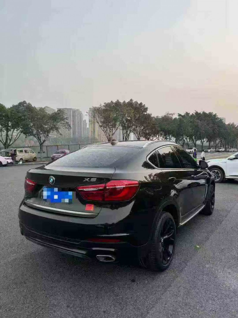 重庆18年宝马X67