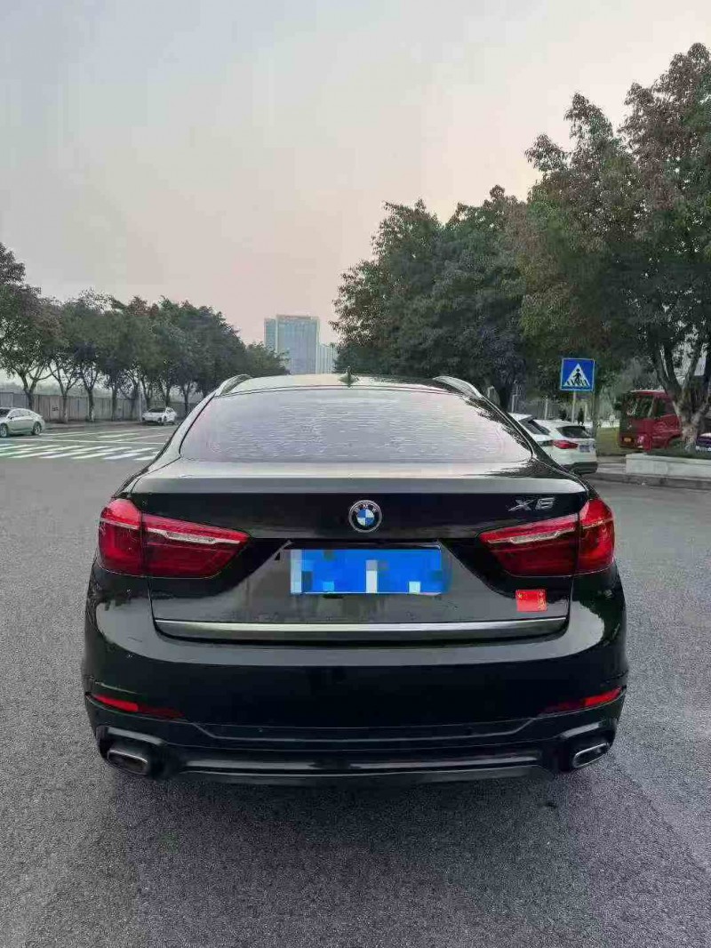 重庆18年宝马X69