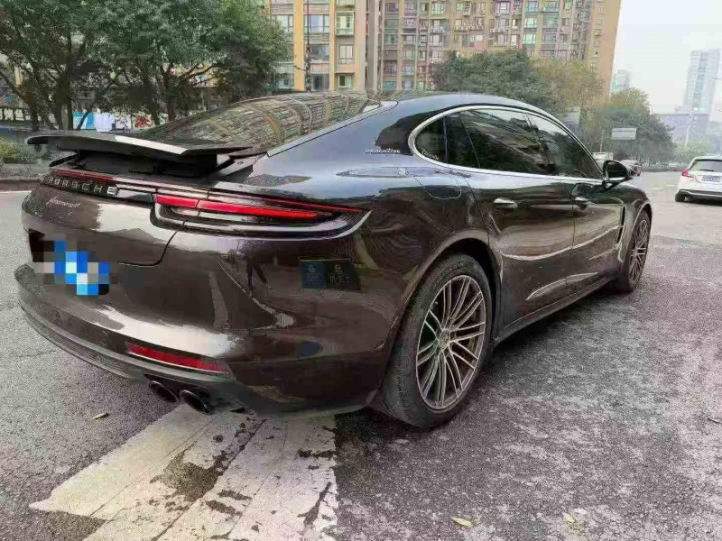 重庆18年保时捷帕拉梅拉4