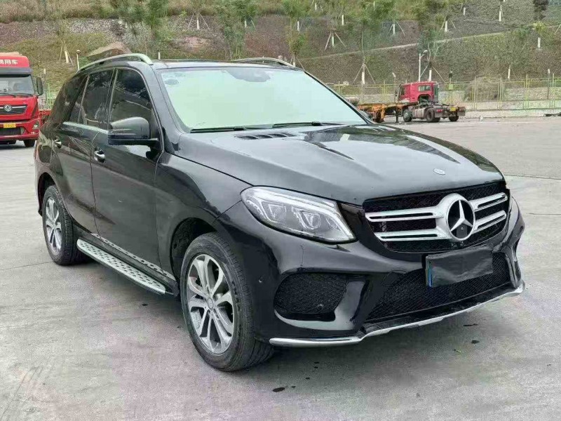 重庆17年奔驰GLE2