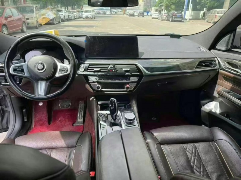 武汉21年宝马6系7