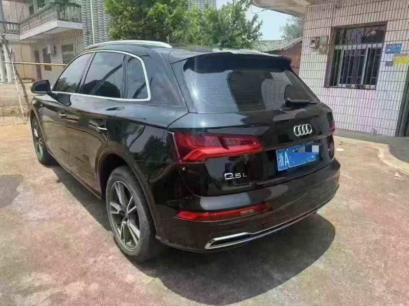 枣庄20年奥迪Q57