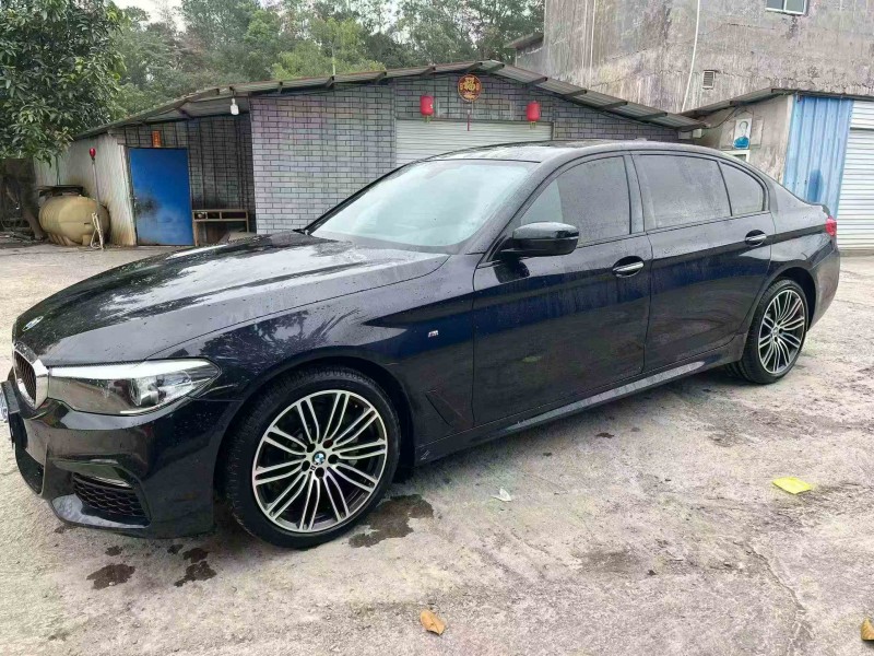 贵港18年宝马5系3