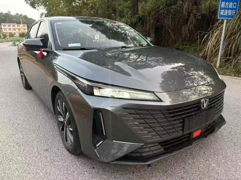 张家界24年长安汽车逸动3