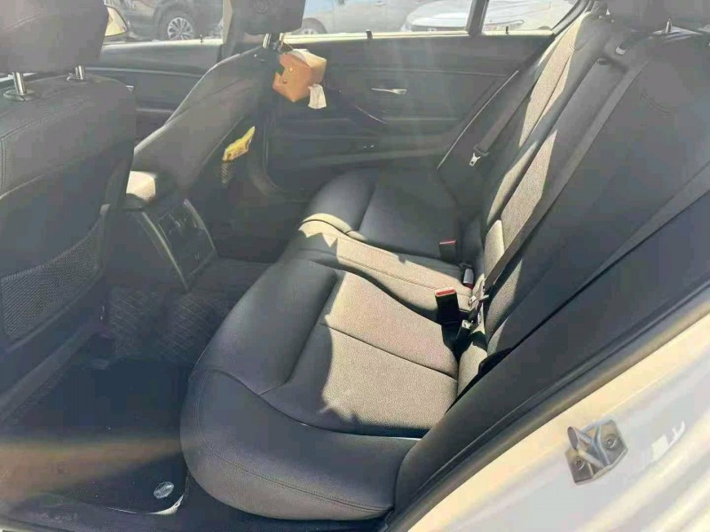 湛江19年宝马3系5