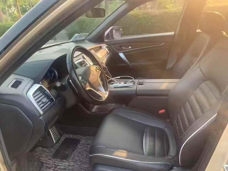 佛山17年本田URV6