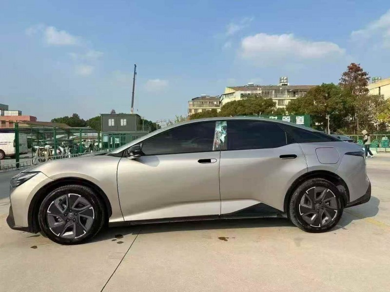 衢州23年丰田BZ3Pro4