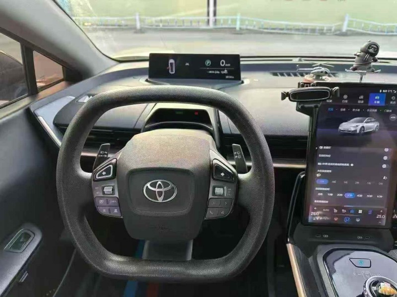 衢州23年丰田BZ3Pro7