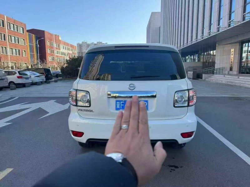 济南18年日产途乐9