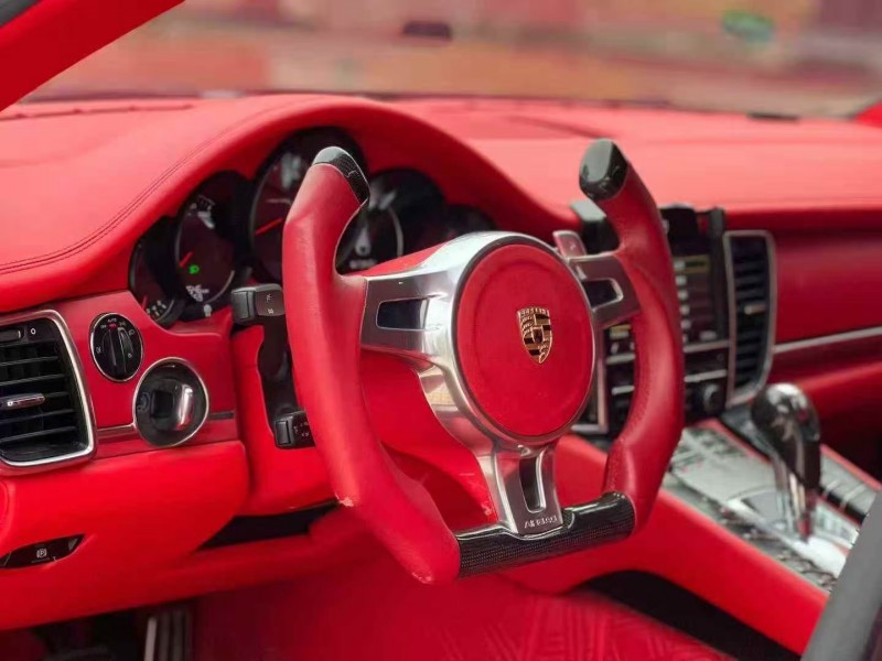 汕头14年保时捷帕拉梅拉5