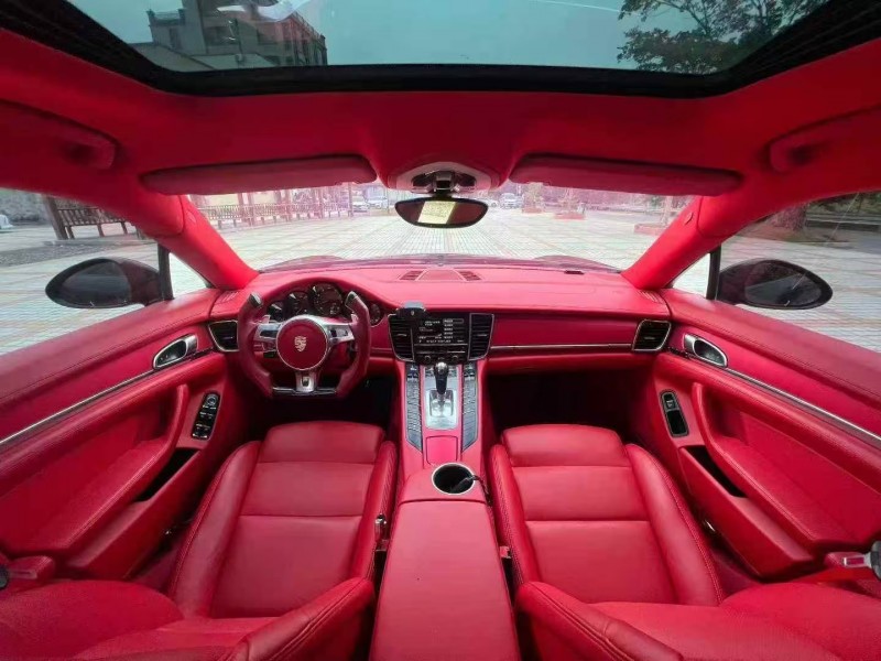 汕头14年保时捷帕拉梅拉7