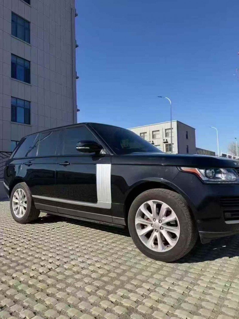 青岛15年路虎揽胜行政3