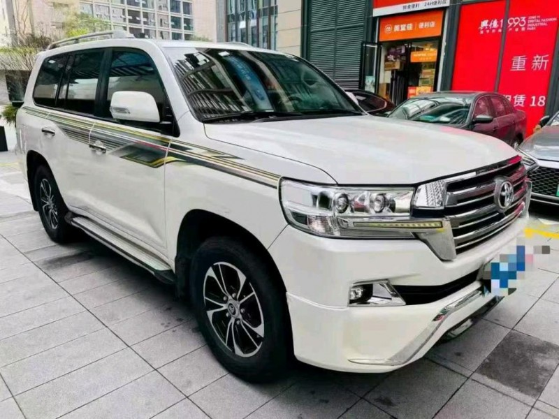 广州19年丰田兰德酷路泽3