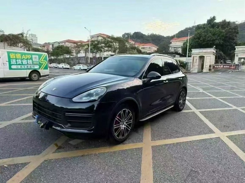 深圳10年保时捷卡宴2