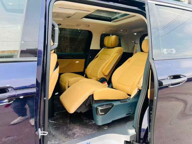 济宁25年传祺E84