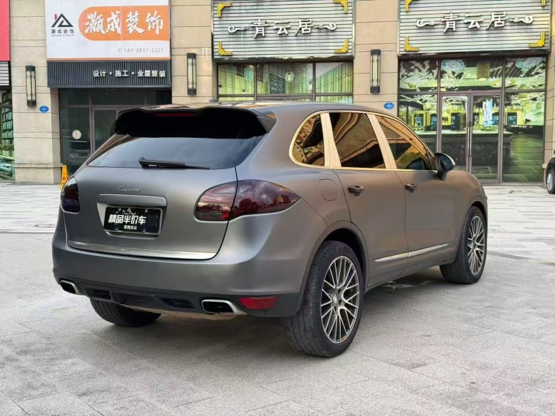 河源12年保时捷卡宴8