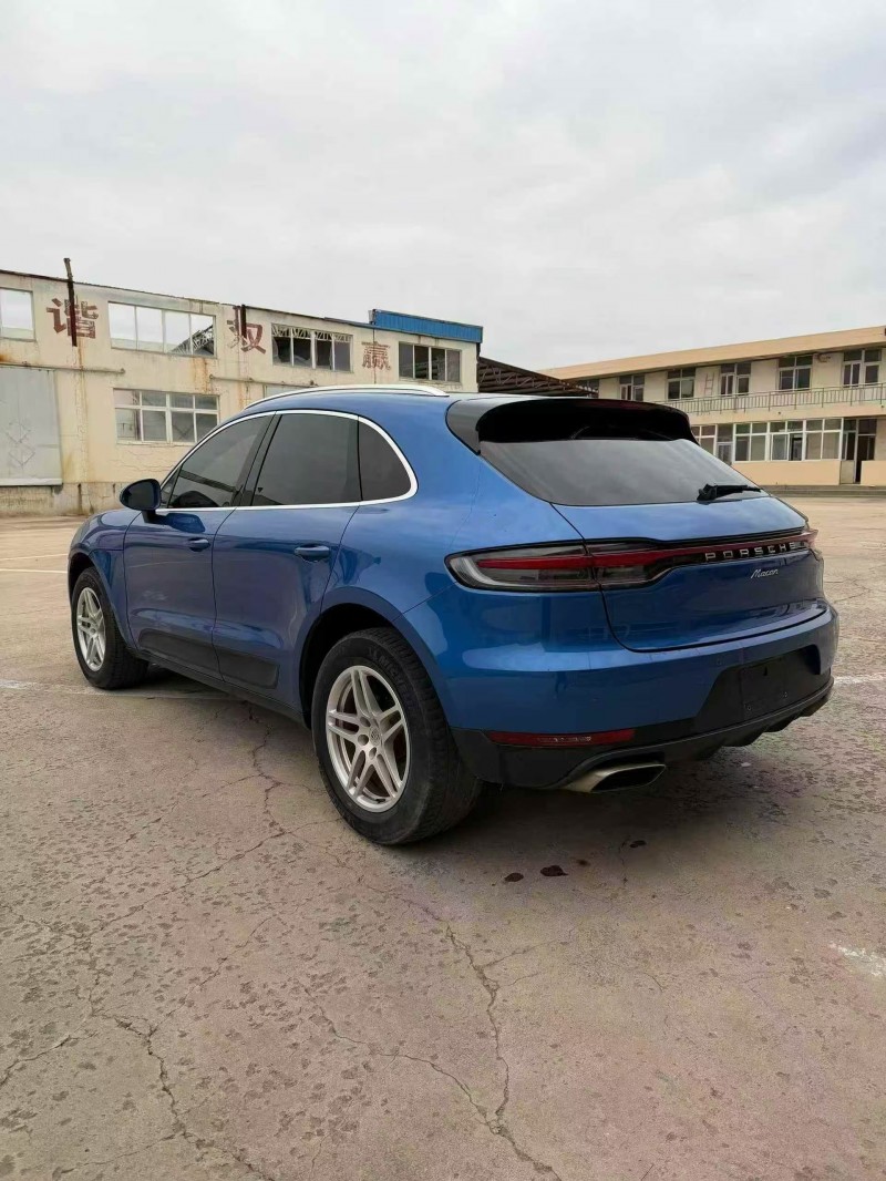 青岛20年保时捷Macan4