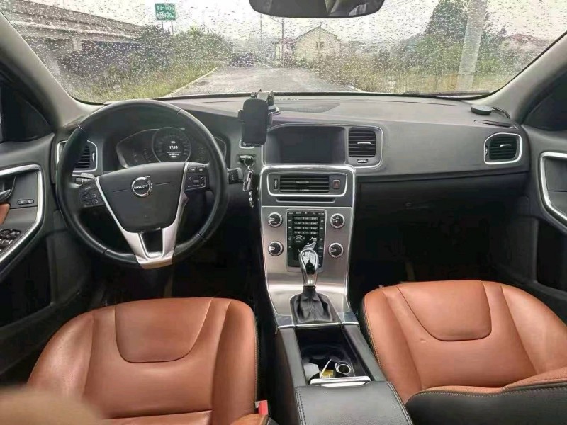 长沙19年沃尔沃S60L3