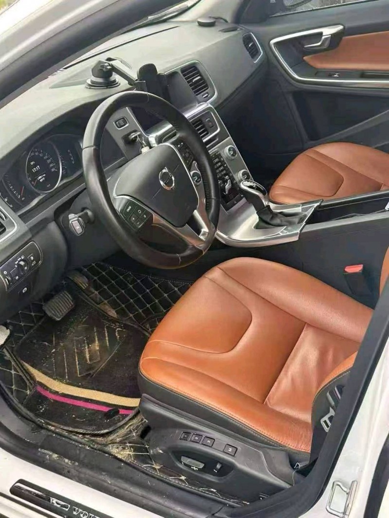 长沙19年沃尔沃S60L6