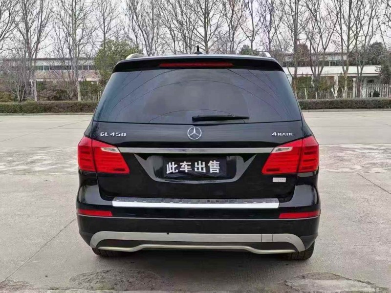 泰安16年奔驰GL9