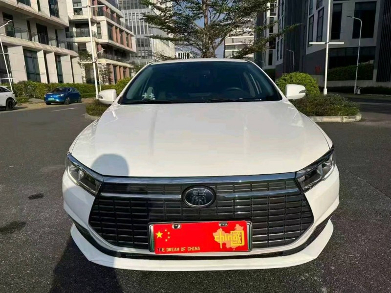 广州23年比亚迪秦1