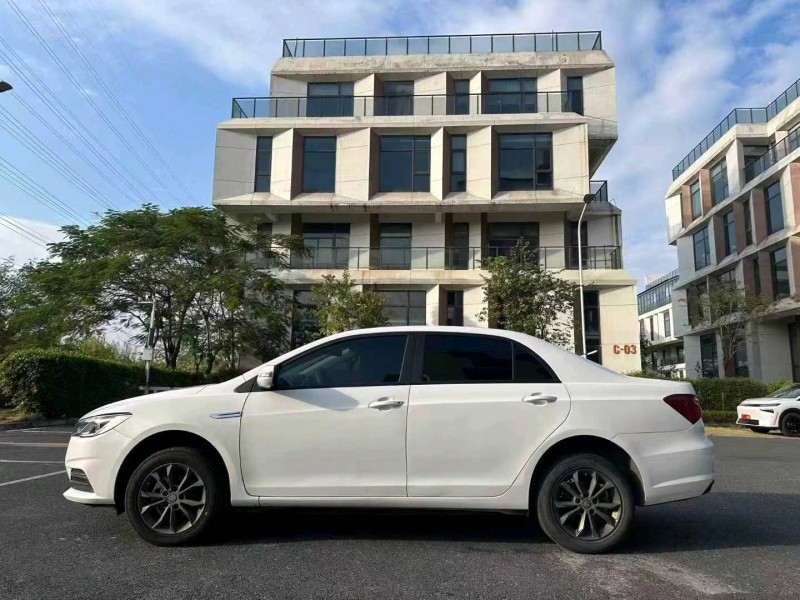 广州23年比亚迪秦6