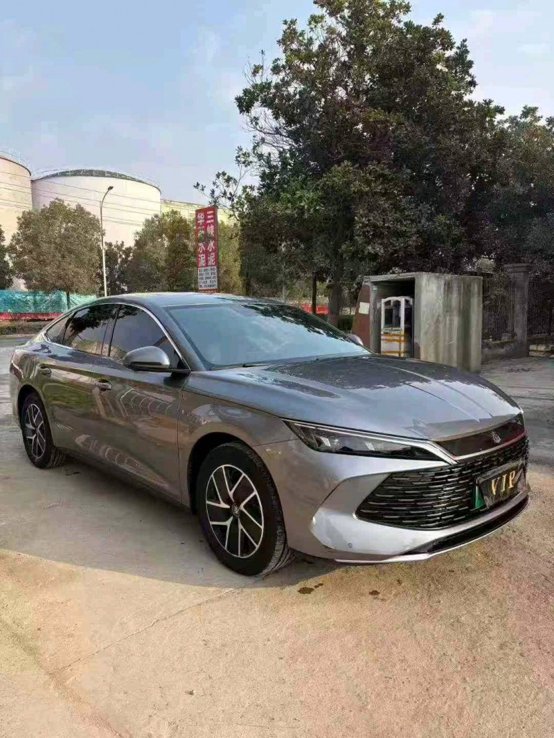 宜昌25年比亚迪秦2