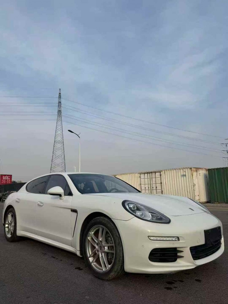 鄂州14年保时捷帕拉梅拉3