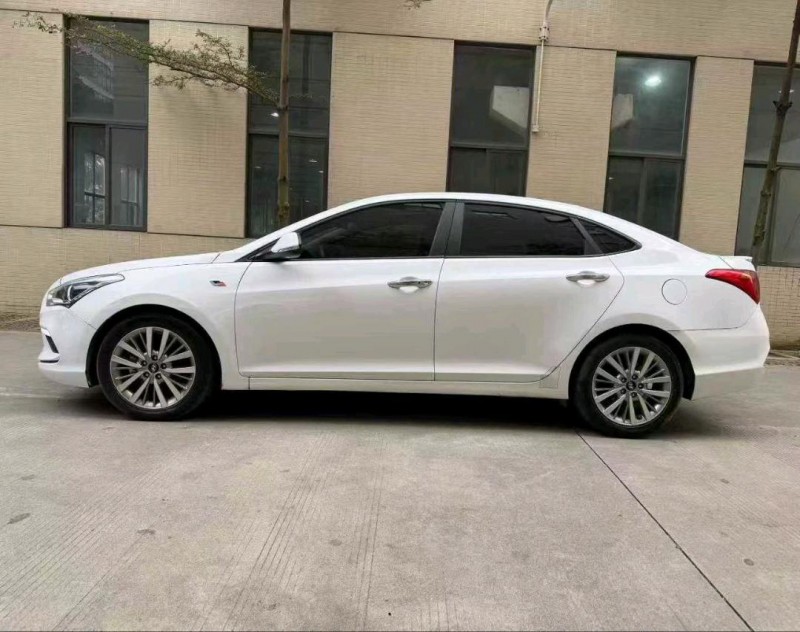 佛山19年现代名图5