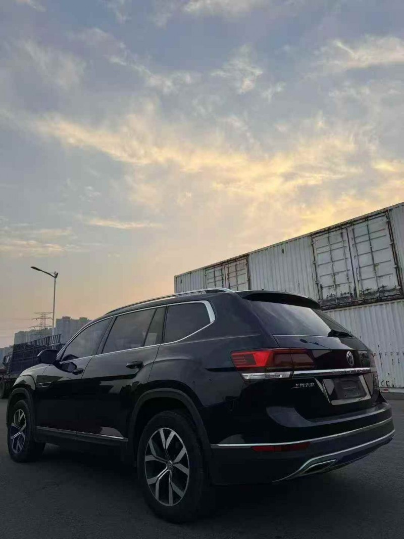 荆州18年大众途昂9