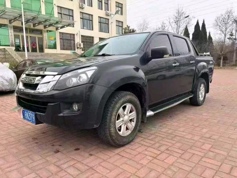 青岛23年五十铃铃拓3