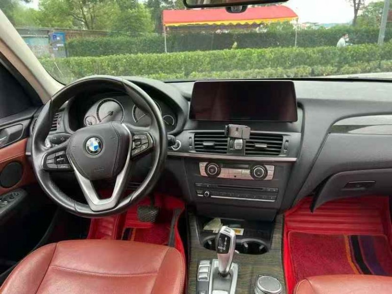 吉安13年宝马X36