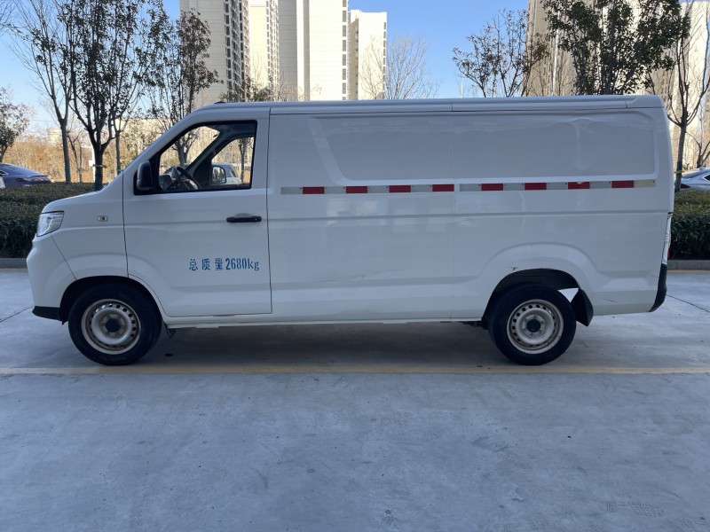 济宁23年奇瑞开瑞8