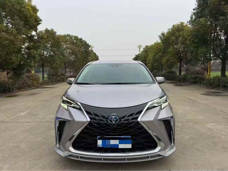 常州22年丰田塞纳1