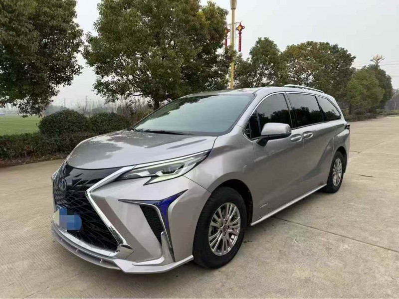 常州22年丰田塞纳2