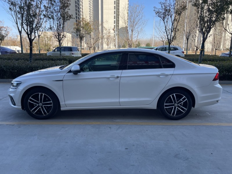 济宁20年大众凌渡7