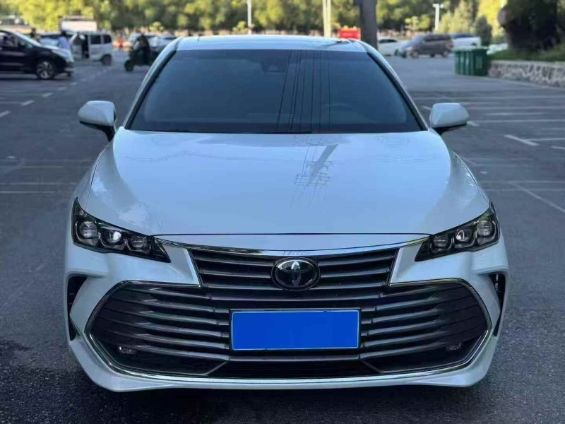 湛江22年丰田亚洲龙1