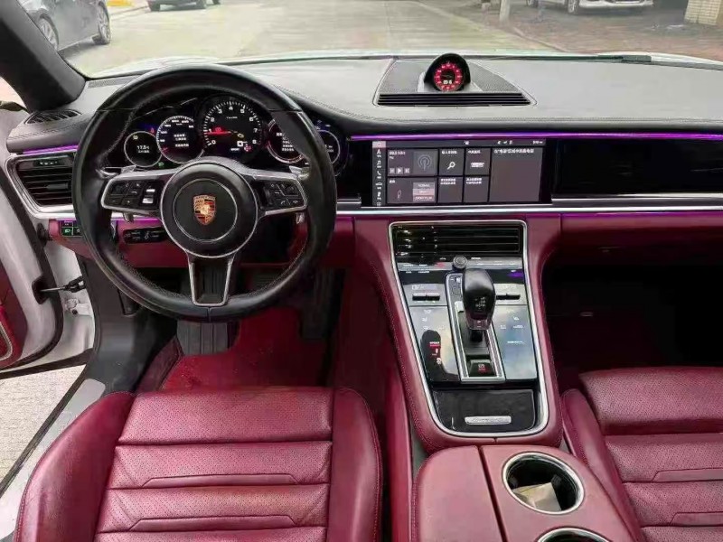 东莞19年保时捷帕拉梅拉4