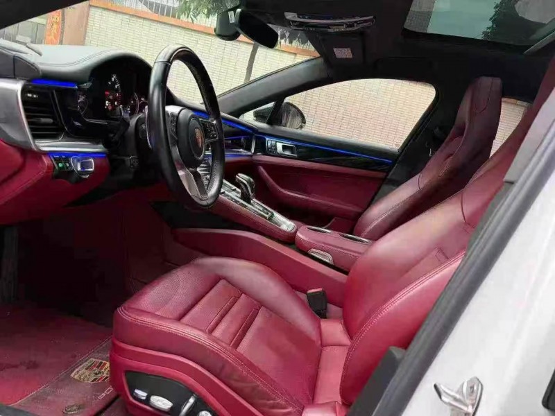 东莞19年保时捷帕拉梅拉6