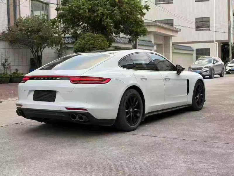 东莞19年保时捷帕拉梅拉7