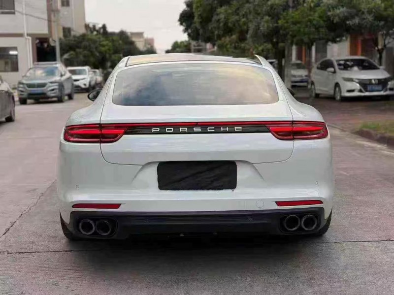 东莞19年保时捷帕拉梅拉9