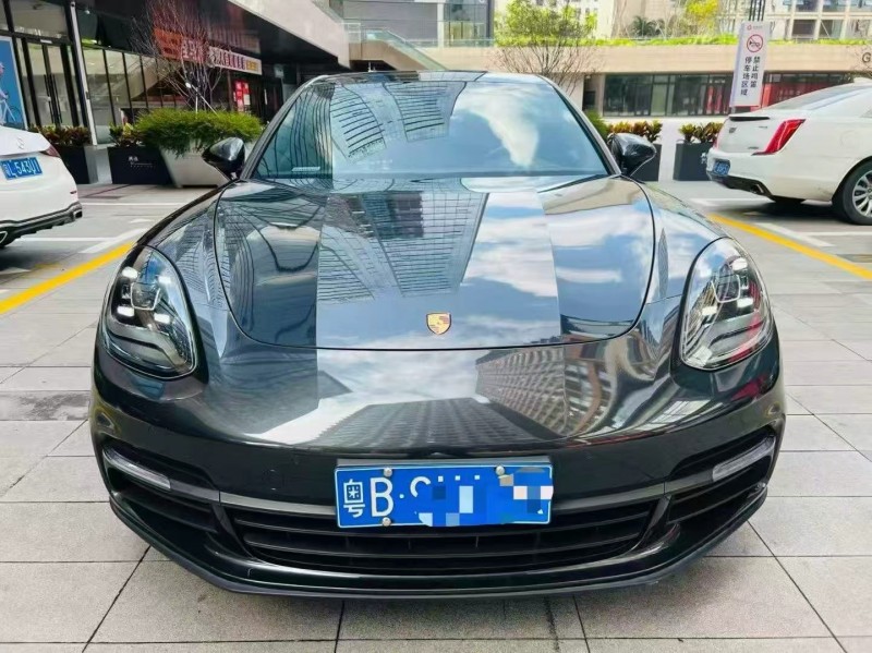 深圳20年保时捷帕拉梅拉1