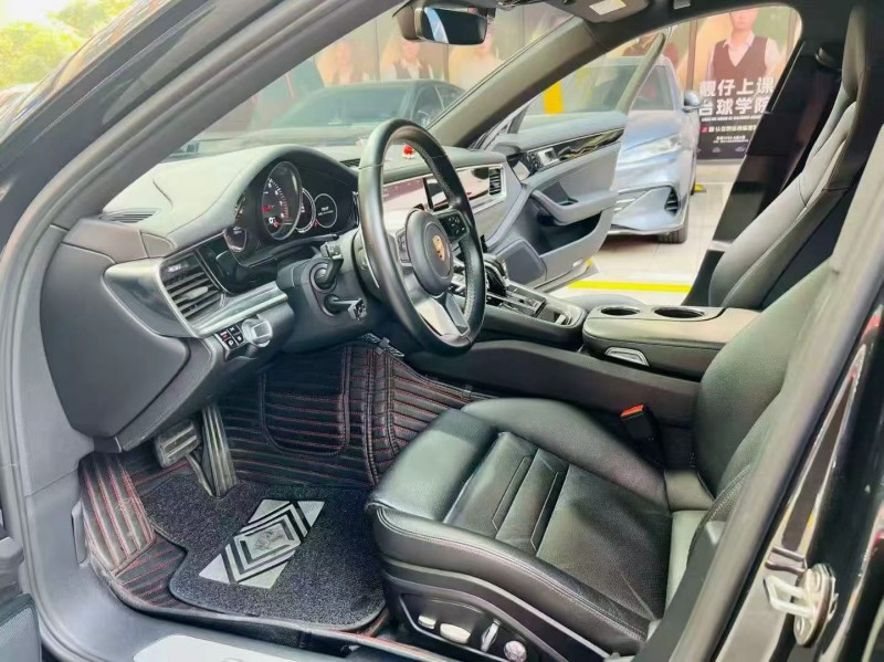 深圳20年保时捷帕拉梅拉6